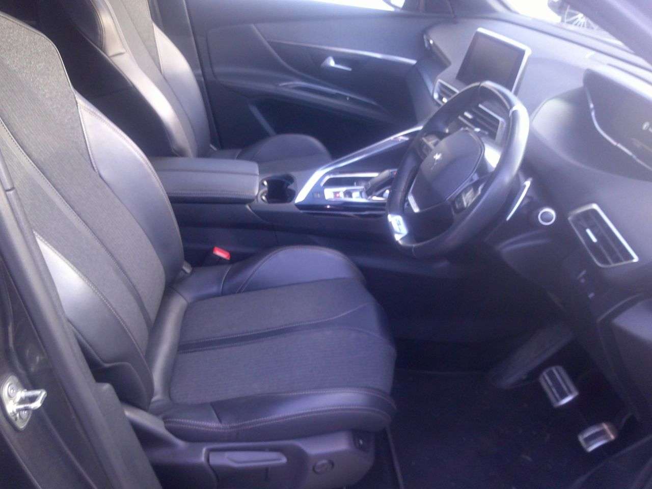 2019 PEUGEOT 5008 2019 PEUGEOT 5008