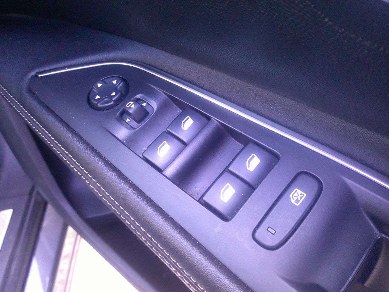 2019 PEUGEOT 5008 2019 PEUGEOT 5008