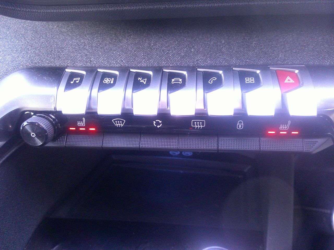 2019 PEUGEOT 5008 2019 PEUGEOT 5008