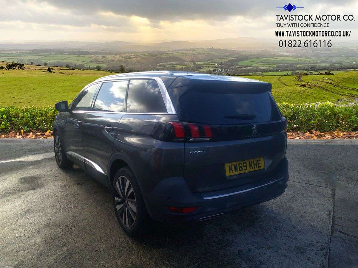 2019 PEUGEOT 5008 2019 PEUGEOT 5008