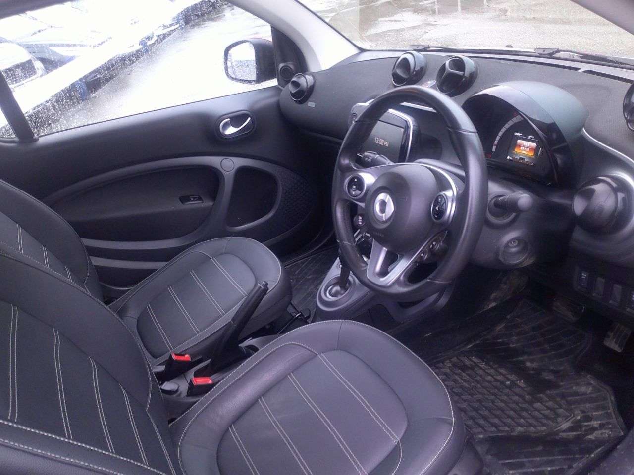 A 2016 SMART FORTWO 1.0 Prime (Premium) Cabriolet 2dr Petrol Twinamic Euro 6 (s/s) (71 ps) 2 OW A 2016 SMART FORTWO 1.0 Prime (Premium) Cabriolet 2dr Petrol Twinamic Euro 6 (s/s) (71 ps) 2 OW