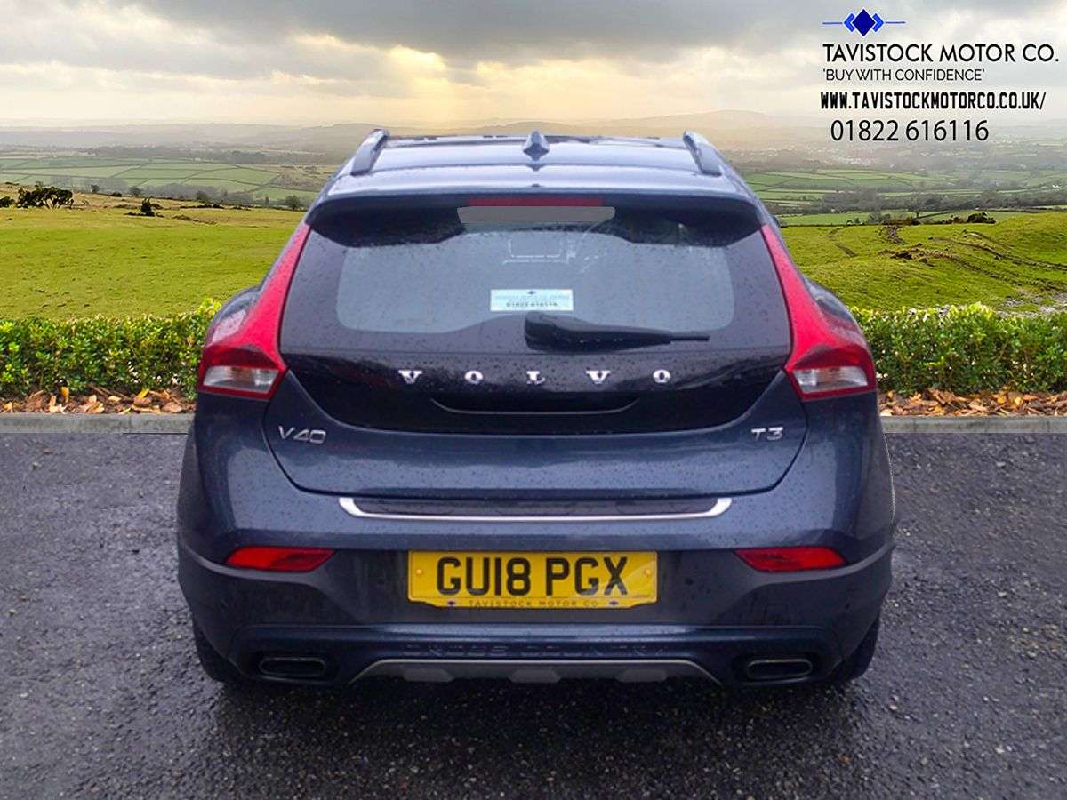 2018 VOLVO V40 CROSS COUNTRY 2018 VOLVO V40 CROSS COUNTRY