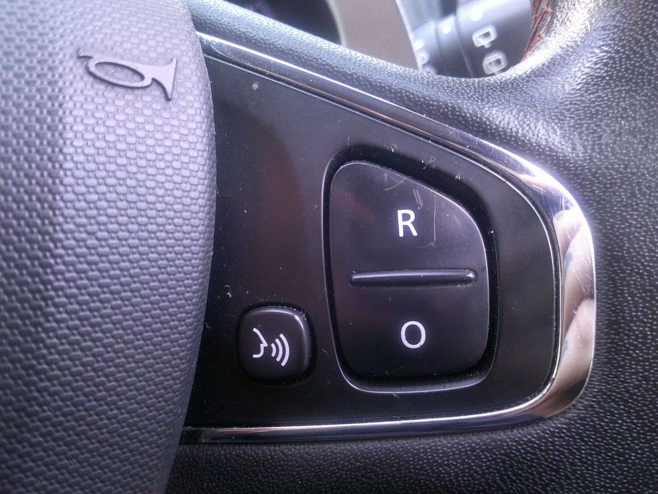 2013 RENAULT CLIO 2013 RENAULT CLIO