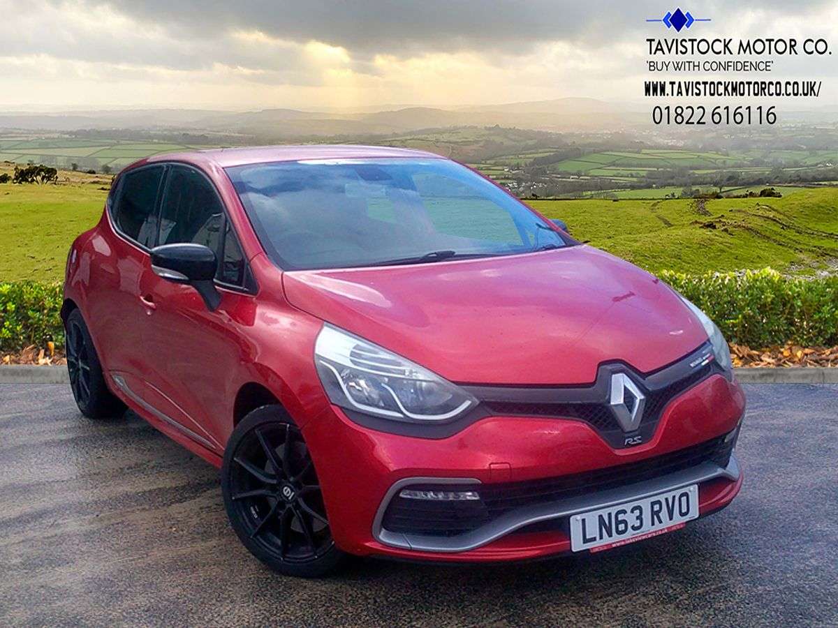 A 2013 RENAULT CLIO 1.6 TCe Renaultsport Lux Hatchback 5dr Petrol EDC Euro 5 (200 ps) OVER 50 C A 2013 RENAULT CLIO 1.6 TCe Renaultsport Lux Hatchback 5dr Petrol EDC Euro 5 (200 ps) OVER 50 C