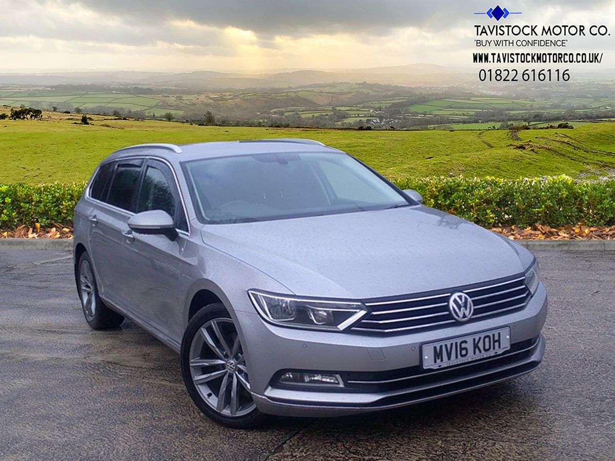 A 2016 VOLKSWAGEN PASSAT 2.0 TDI BlueMotion Tech GT Estate 5dr Diesel Manual Euro 6 (s/s) (150 ps) O A 2016 VOLKSWAGEN PASSAT 2.0 TDI BlueMotion Tech GT Estate 5dr Diesel Manual Euro 6 (s/s) (150 ps) O