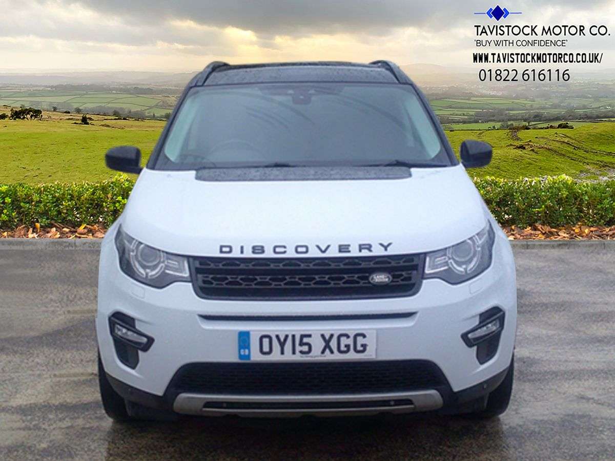 A 2015 LAND ROVER DISCOVERY SPORT 2.2 SD4 HSE Luxury SUV 5dr Diesel Auto 4WD Euro 5 (s/s) (190 ps) OVER 50 CA A 2015 LAND ROVER DISCOVERY SPORT 2.2 SD4 HSE Luxury SUV 5dr Diesel Auto 4WD Euro 5 (s/s) (190 ps) OVER 50 CA