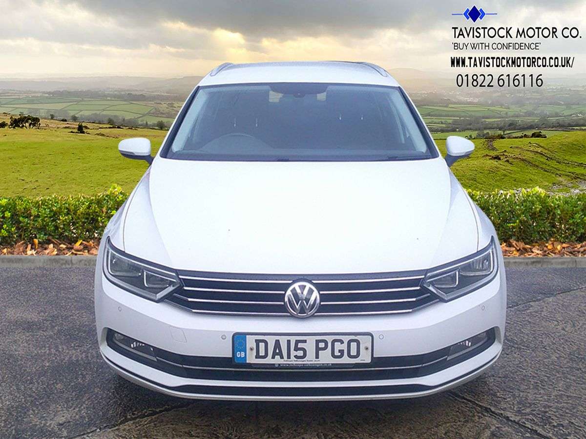 A 2015 VOLKSWAGEN PASSAT 2.0 TDI BlueMotion Tech SE Business Estate 5dr Diesel Manual Euro 6 (s/s) ( A 2015 VOLKSWAGEN PASSAT 2.0 TDI BlueMotion Tech SE Business Estate 5dr Diesel Manual Euro 6 (s/s) (