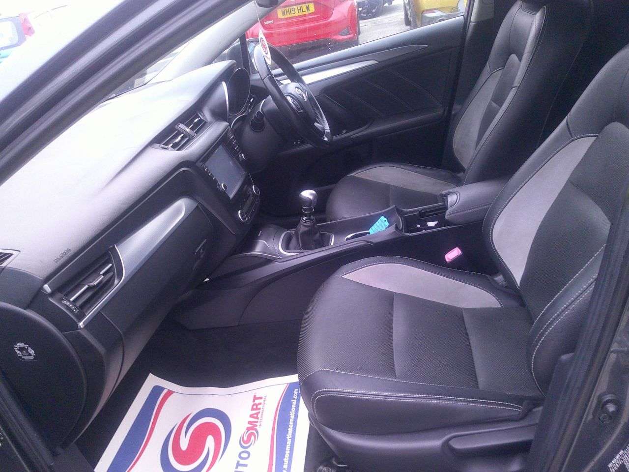 2015 TOYOTA AVENSIS 2015 TOYOTA AVENSIS