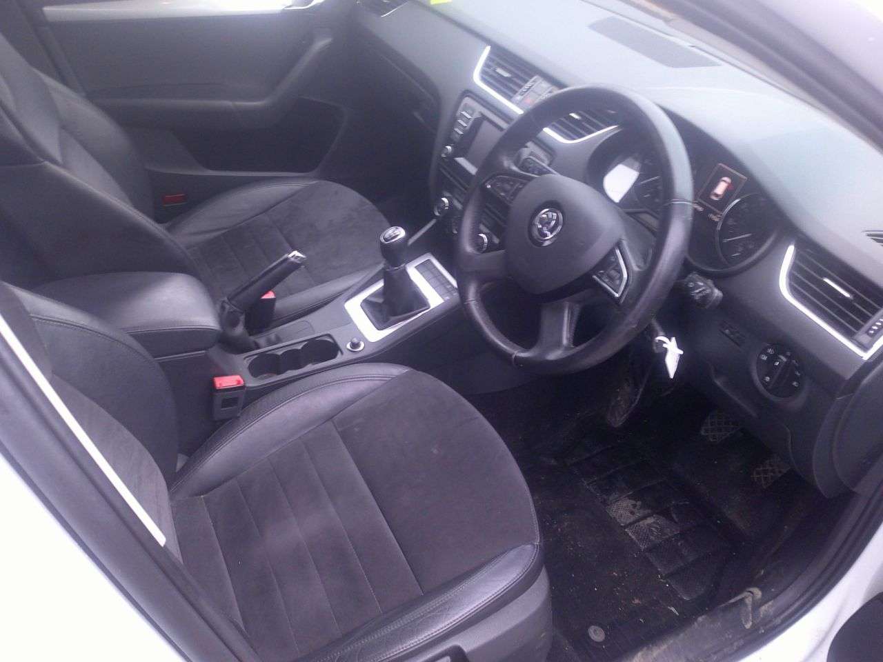 2015 SKODA OCTAVIA 2015 SKODA OCTAVIA