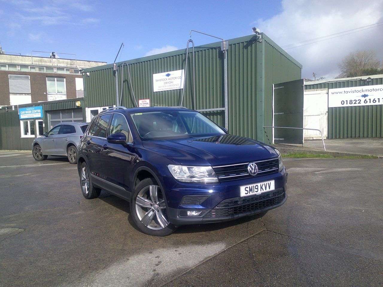 A 2019 VOLKSWAGEN TIGUAN 1.5 TSI EVO Match SUV 5dr Petrol DSG Euro 6 (s/s) (150 ps) OVER 50 CARS IN A 2019 VOLKSWAGEN TIGUAN 1.5 TSI EVO Match SUV 5dr Petrol DSG Euro 6 (s/s) (150 ps) OVER 50 CARS IN