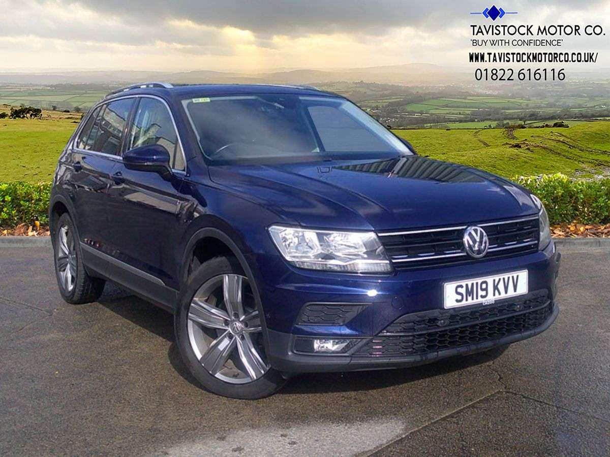 A 2019 VOLKSWAGEN TIGUAN 1.5 TSI EVO Match SUV 5dr Petrol DSG Euro 6 (s/s) (150 ps) OVER 50 CARS IN A 2019 VOLKSWAGEN TIGUAN 1.5 TSI EVO Match SUV 5dr Petrol DSG Euro 6 (s/s) (150 ps) OVER 50 CARS IN