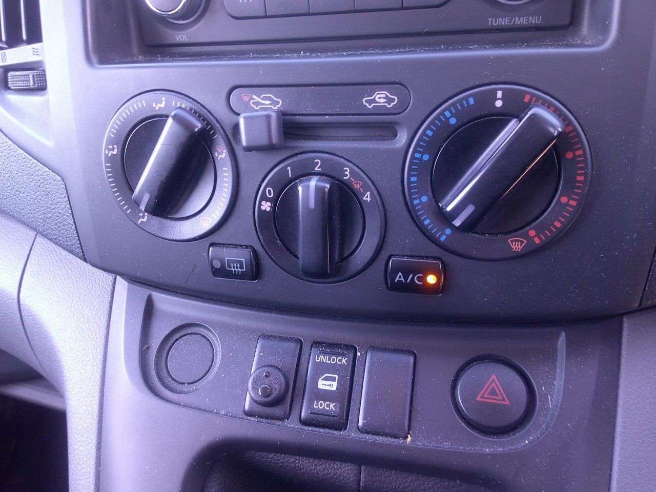 2016 NISSAN NV200 2016 NISSAN NV200