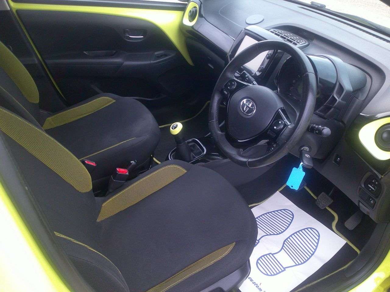 2017 TOYOTA AYGO 2017 TOYOTA AYGO