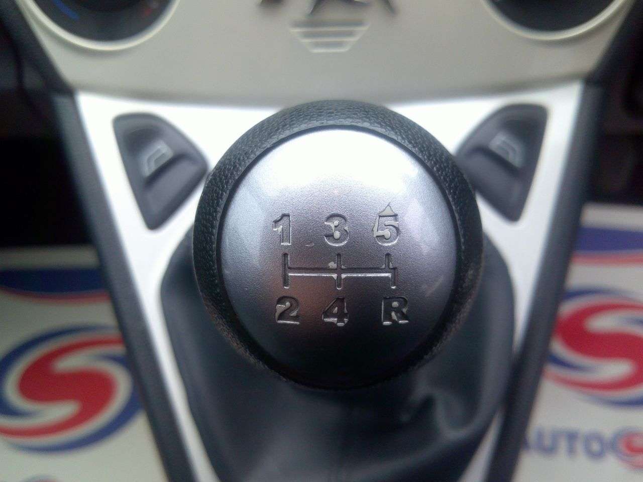 2013 FORD KA 2013 FORD KA