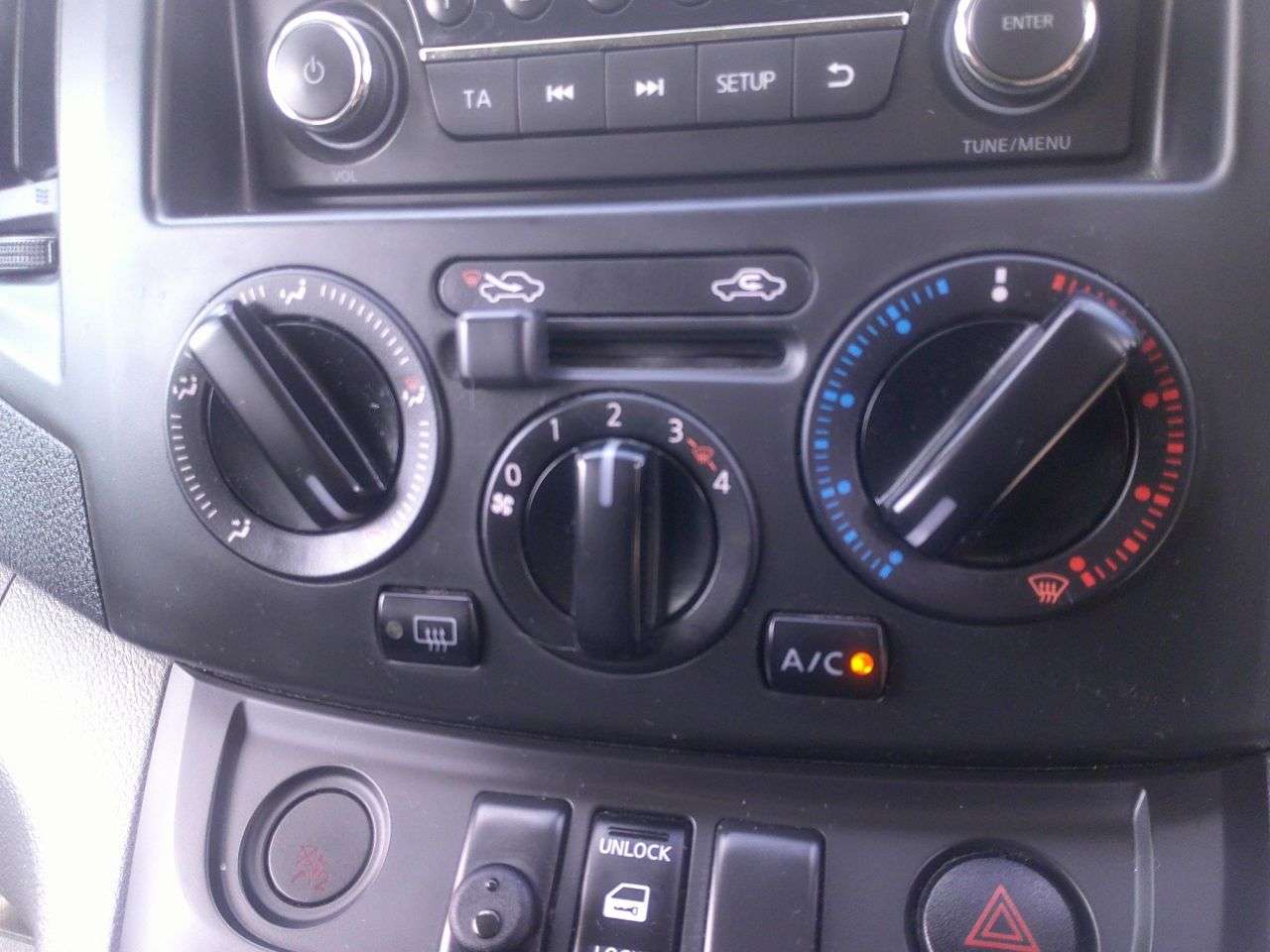 2016 NISSAN NV200 2016 NISSAN NV200