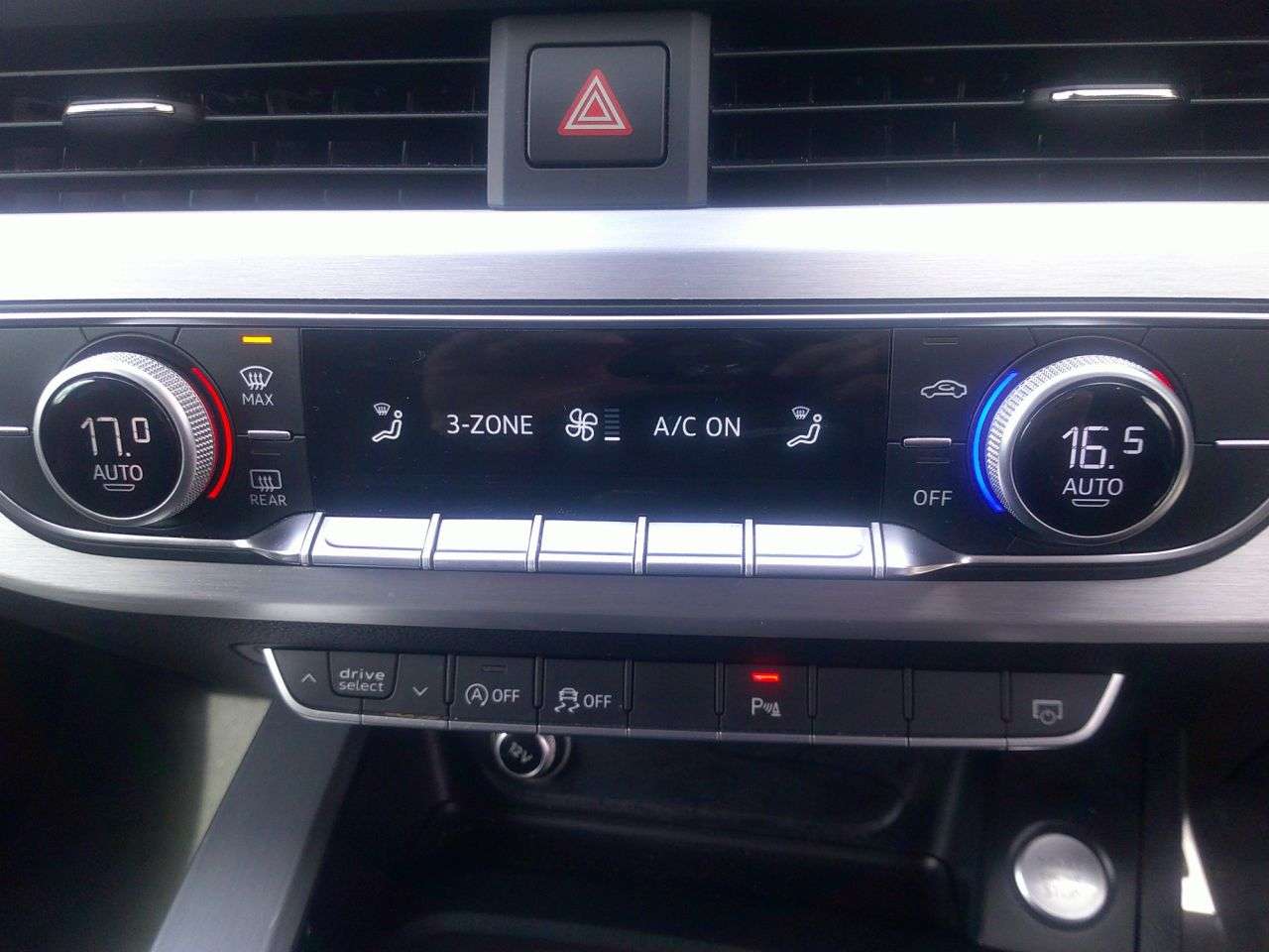 2016 AUDI A4 2016 AUDI A4