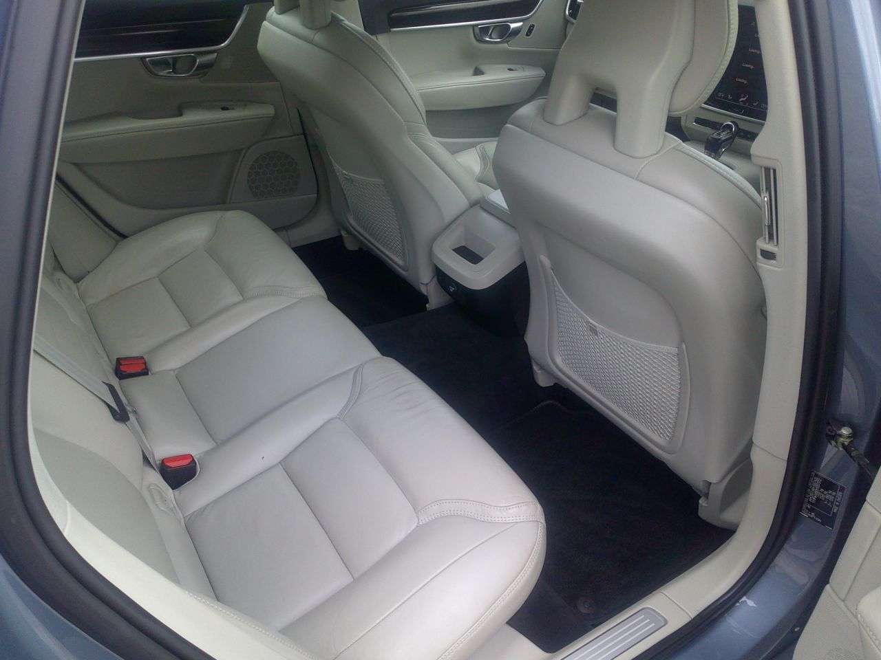 2016 VOLVO V90 2016 VOLVO V90