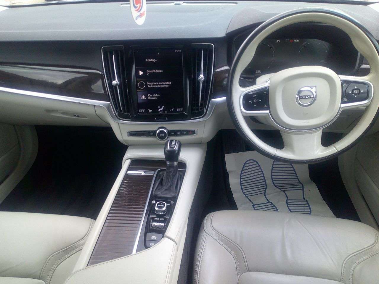 A 2016 VOLVO V90 2.0 D4 Inscription Estate 5dr Diesel Auto Euro 6 (s/s) (190 ps) OVER 50 CAR A 2016 VOLVO V90 2.0 D4 Inscription Estate 5dr Diesel Auto Euro 6 (s/s) (190 ps) OVER 50 CAR