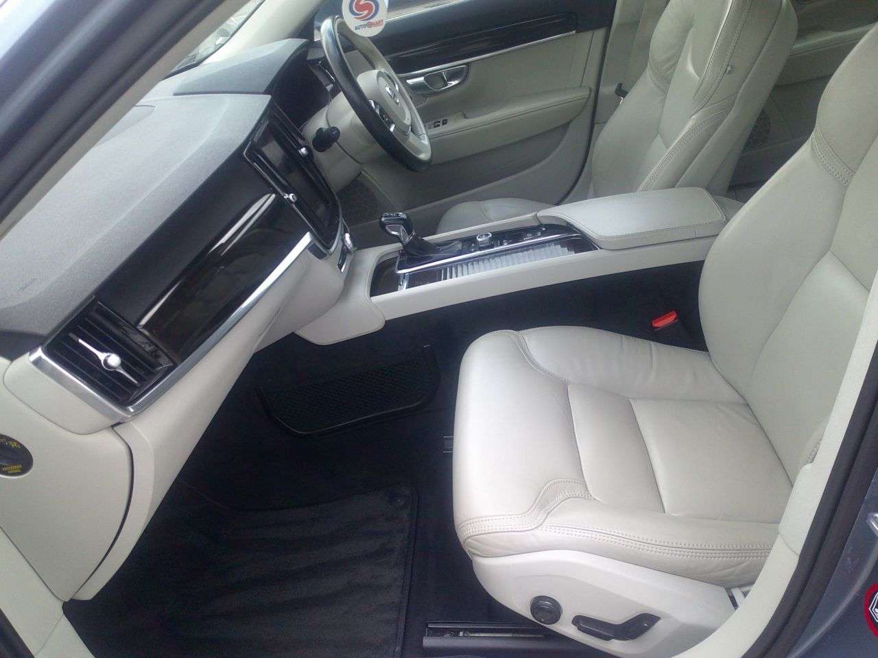 2016 VOLVO V90 2016 VOLVO V90
