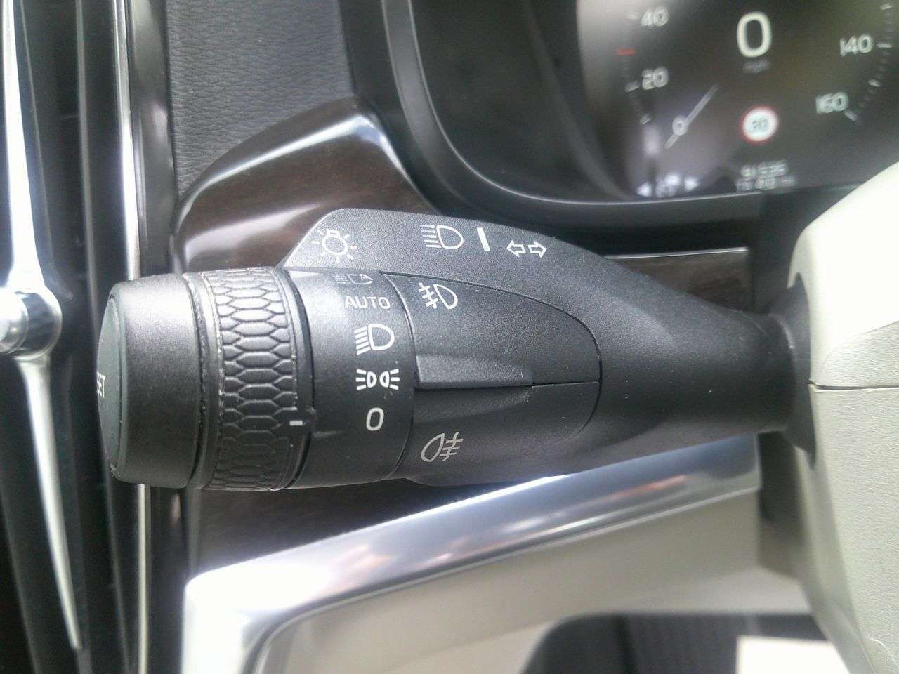 2016 VOLVO V90 2016 VOLVO V90