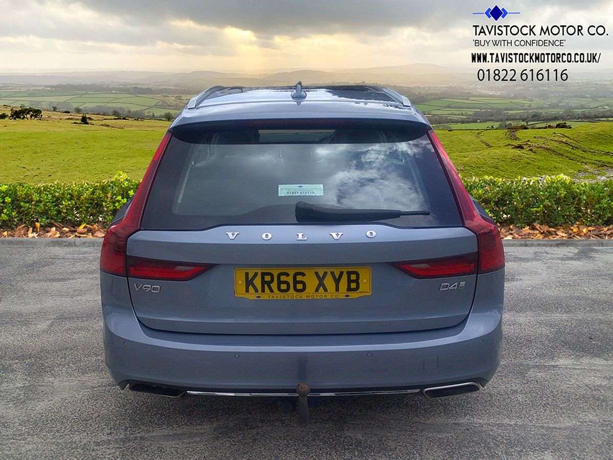2016 VOLVO V90 2016 VOLVO V90