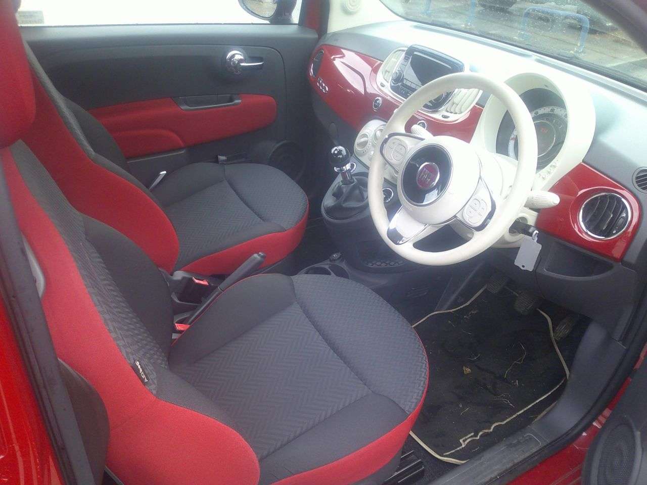 2015 FIAT 500 2015 FIAT 500