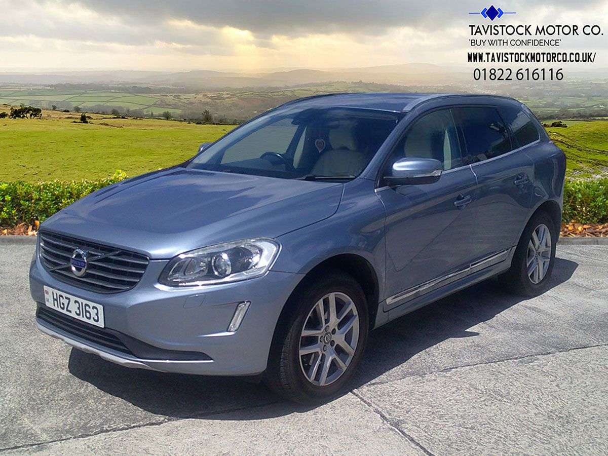 2017 VOLVO XC60 2017 VOLVO XC60