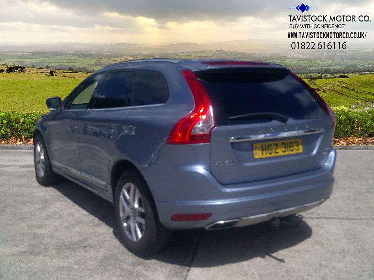 2017 VOLVO XC60 2017 VOLVO XC60
