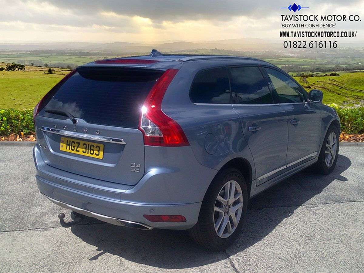2017 VOLVO XC60 2017 VOLVO XC60