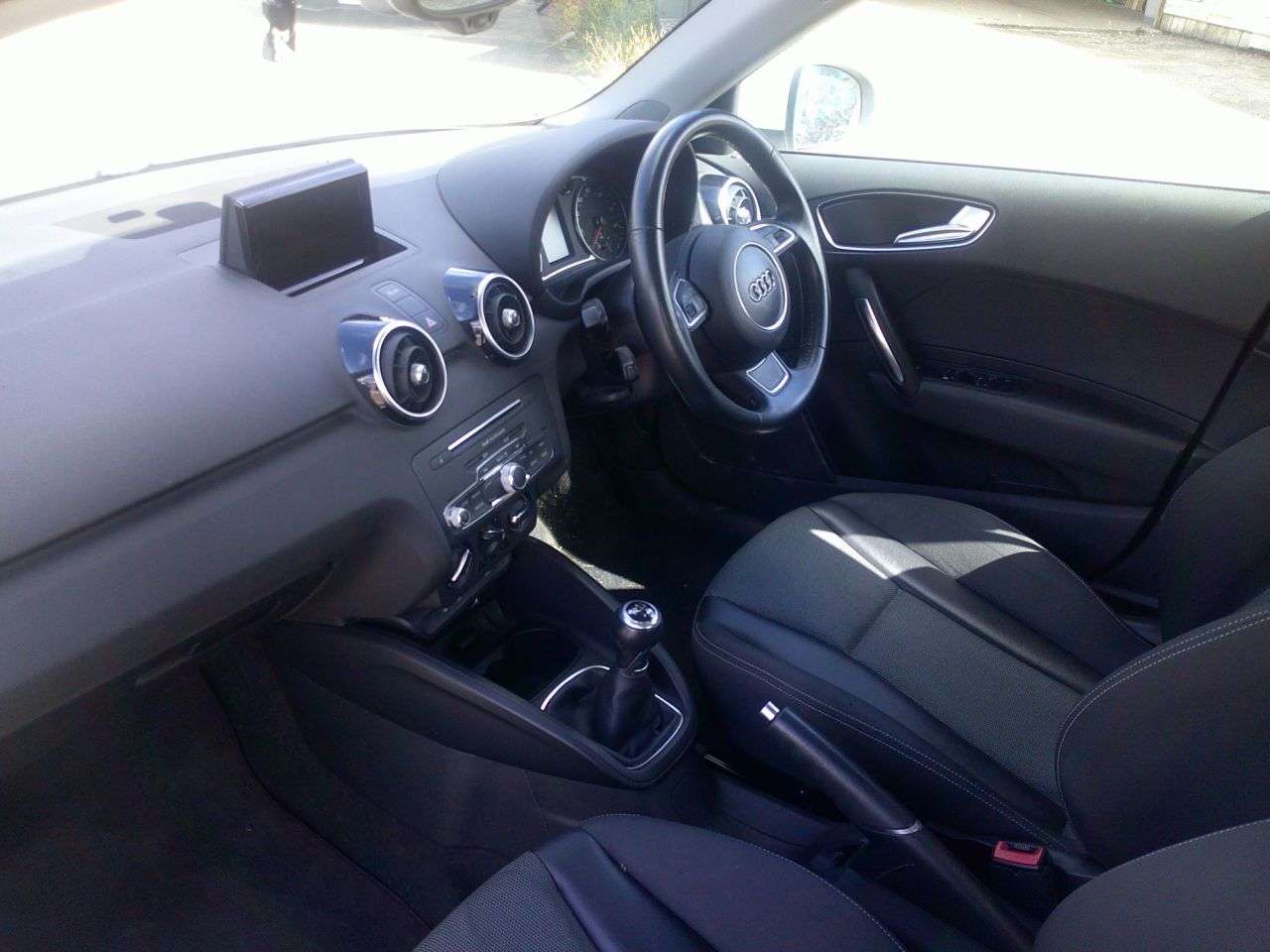 2017 AUDI A1 2017 AUDI A1