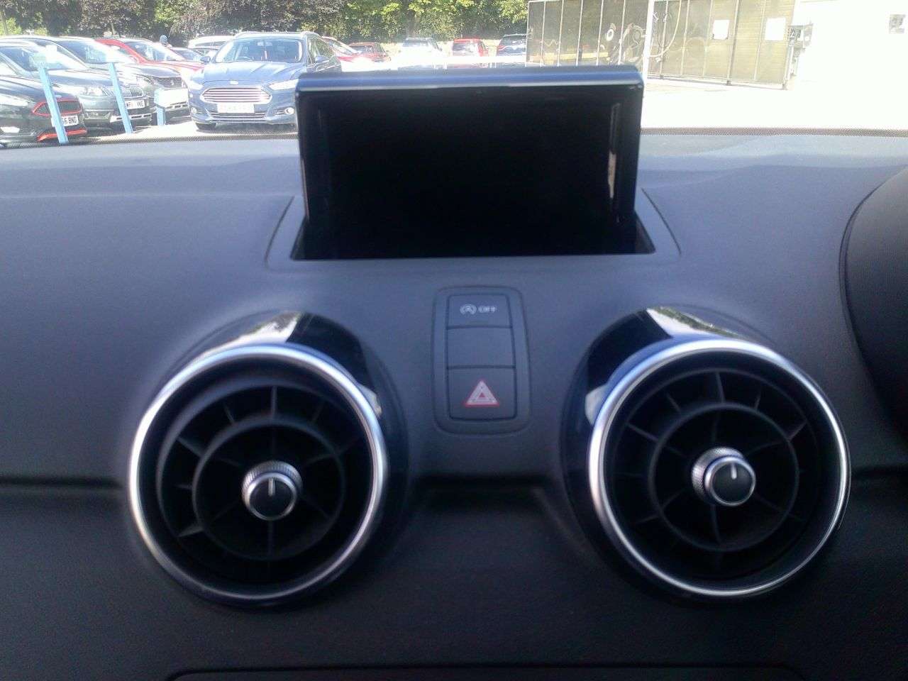 2017 AUDI A1 2017 AUDI A1