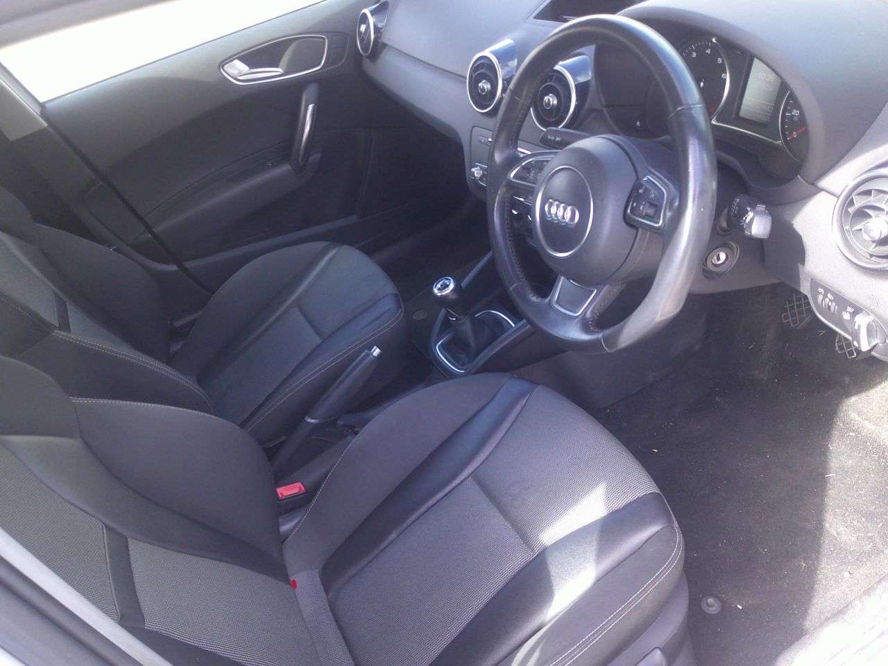 2017 AUDI A1 2017 AUDI A1