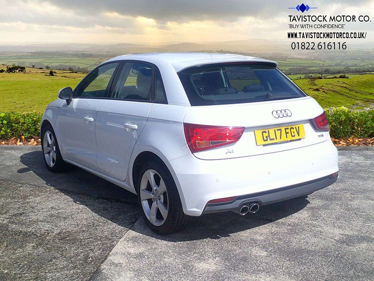 2017 AUDI A1 2017 AUDI A1