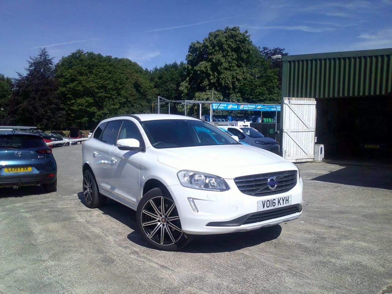 A 2016 VOLVO XC60 2.0 D4 SE Nav SUV 5dr Diesel Manual Euro 6 (s/s) (190 ps) GREAT SELECTION O A 2016 VOLVO XC60 2.0 D4 SE Nav SUV 5dr Diesel Manual Euro 6 (s/s) (190 ps) GREAT SELECTION O