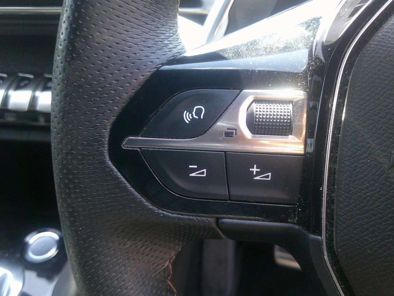 2017 PEUGEOT 3008 2017 PEUGEOT 3008
