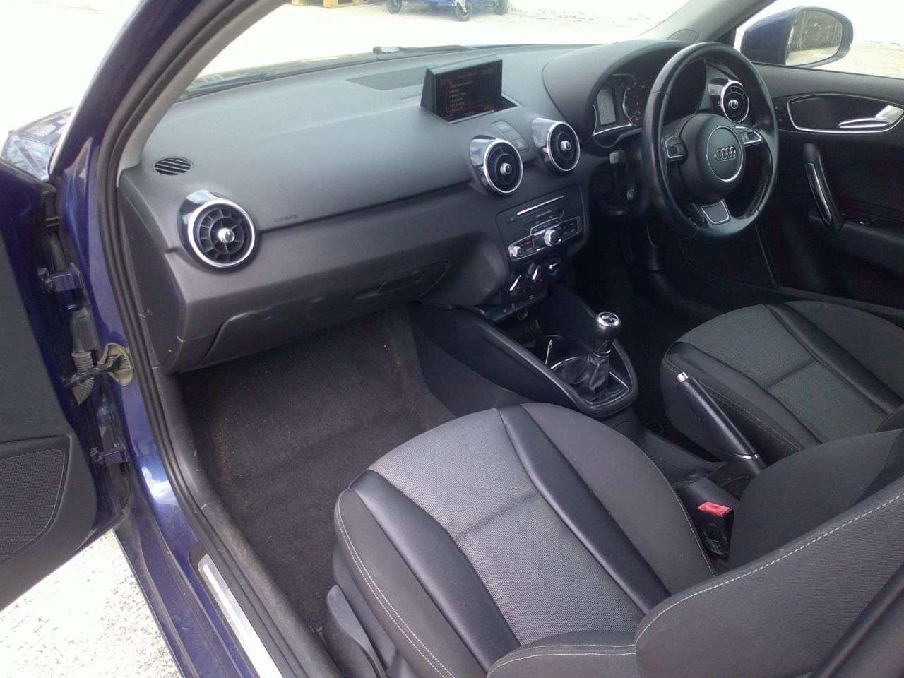 2015 AUDI A1 2015 AUDI A1