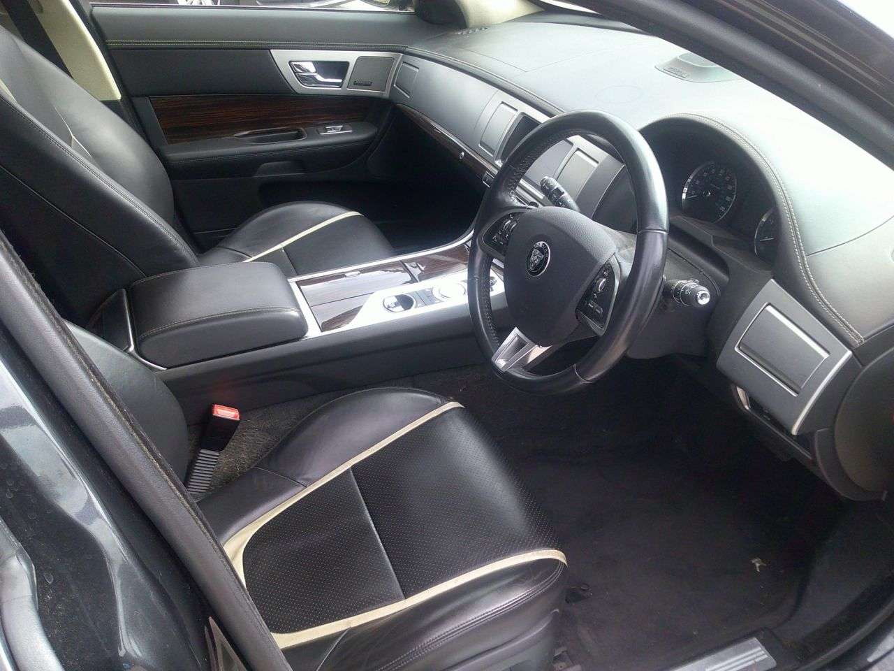 2014 JAGUAR XF 2014 JAGUAR XF