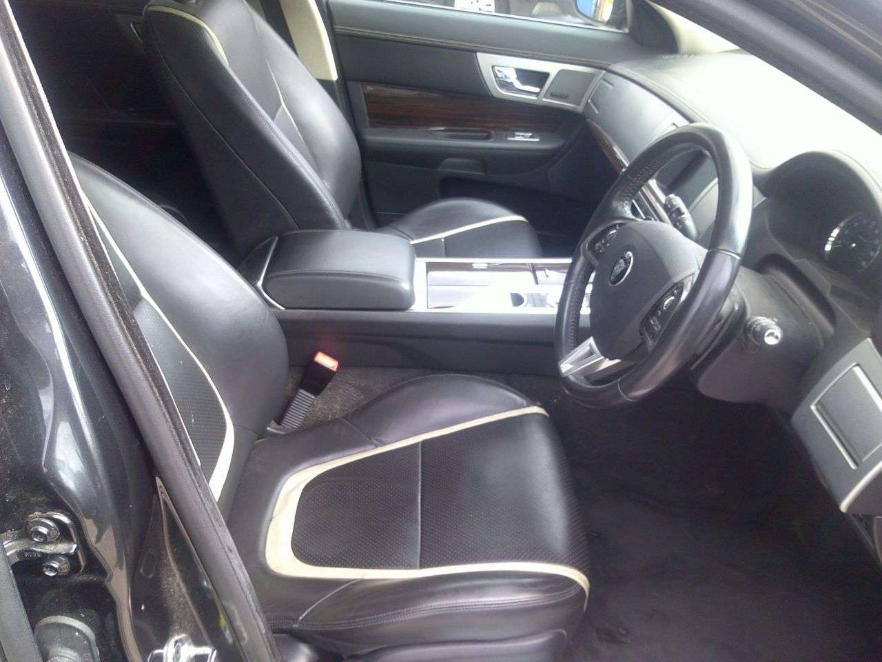 2014 JAGUAR XF 2014 JAGUAR XF
