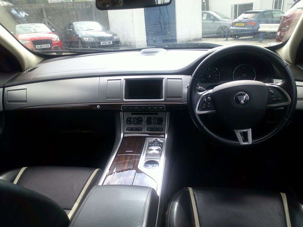 A 2014 JAGUAR XF 2.2d Portfolio Sportbrake 5dr Diesel Auto Euro 5 (s/s) (200 ps) GREAT SELEC A 2014 JAGUAR XF 2.2d Portfolio Sportbrake 5dr Diesel Auto Euro 5 (s/s) (200 ps) GREAT SELEC