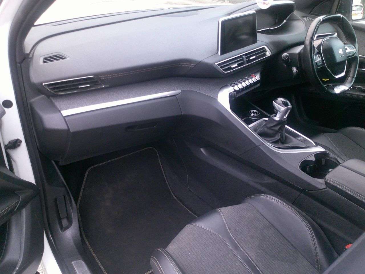 2020 PEUGEOT 5008 2020 PEUGEOT 5008