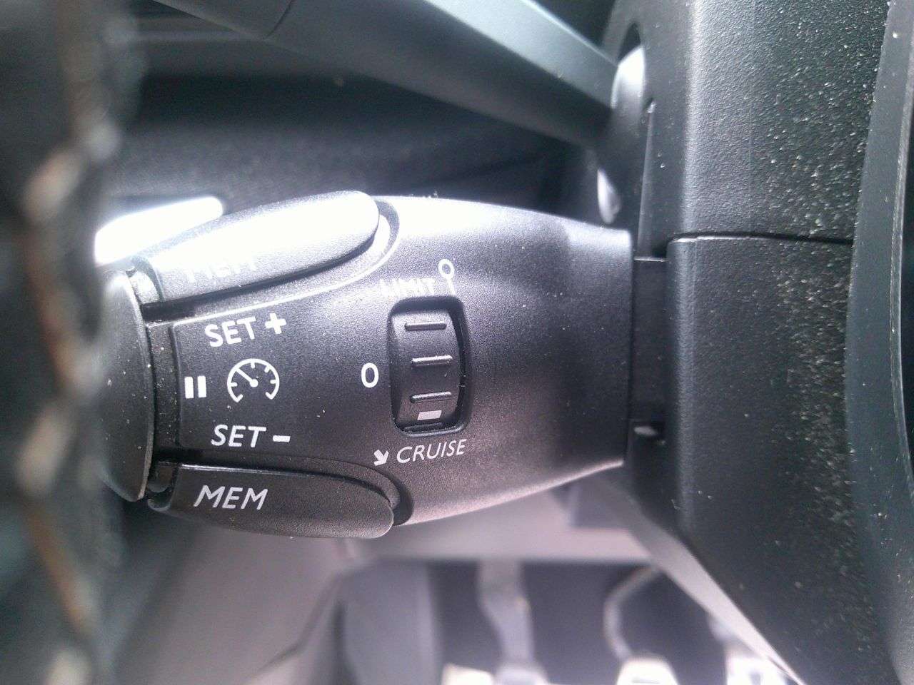 2020 PEUGEOT 5008 2020 PEUGEOT 5008
