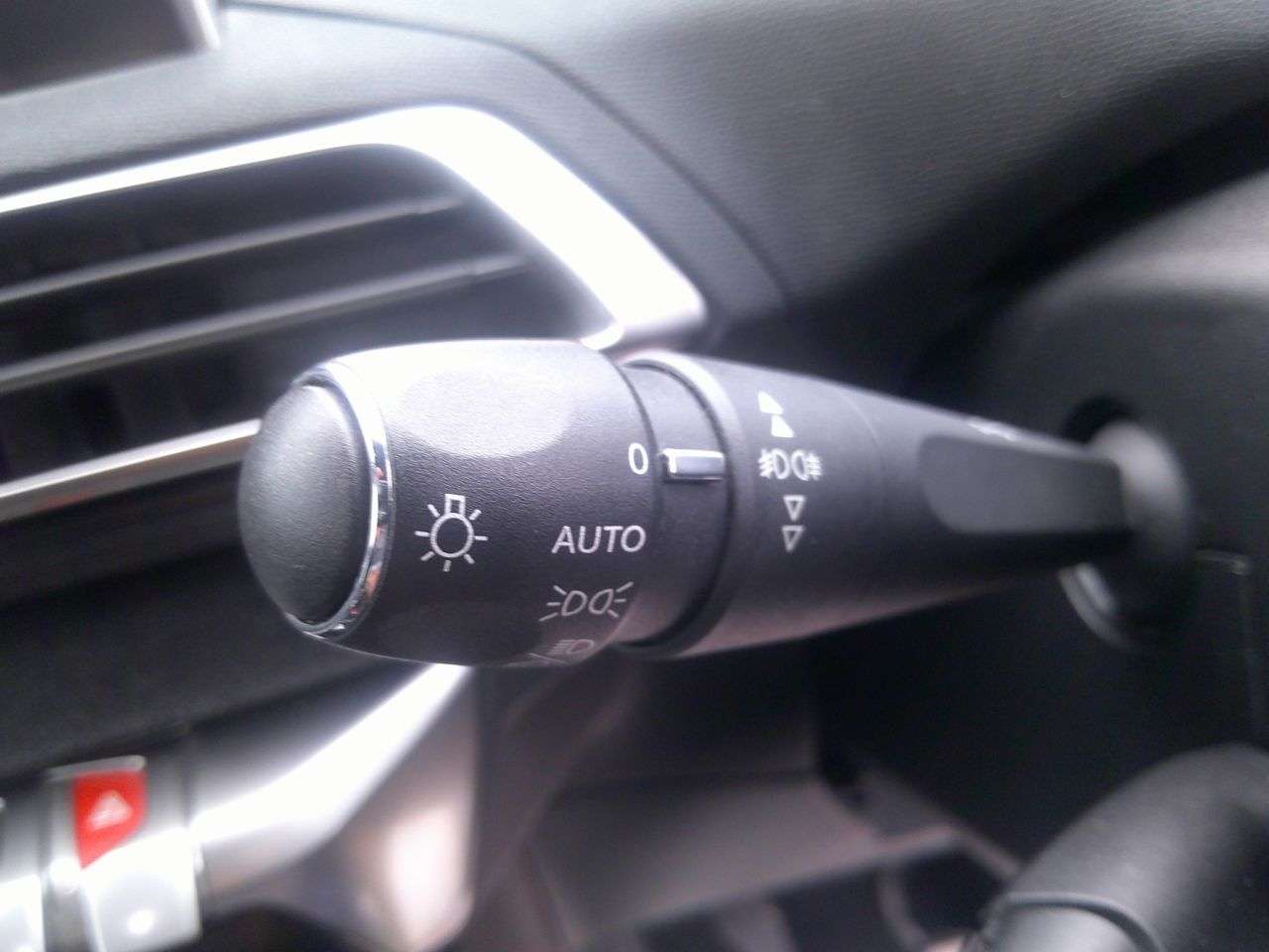 2020 PEUGEOT 5008 2020 PEUGEOT 5008