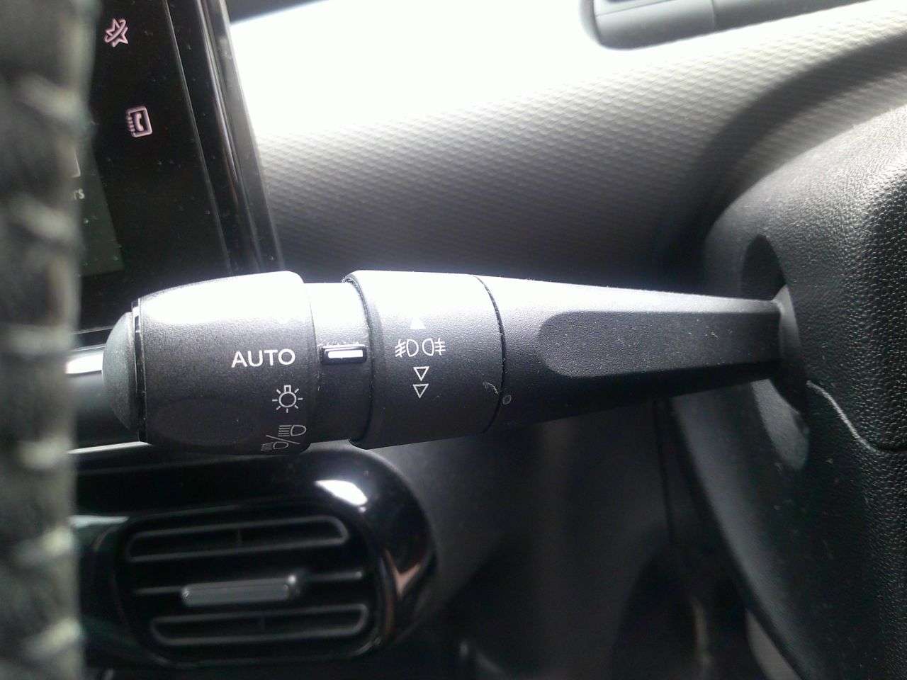 2015 CITROEN C4 CACTUS 2015 CITROEN C4 CACTUS
