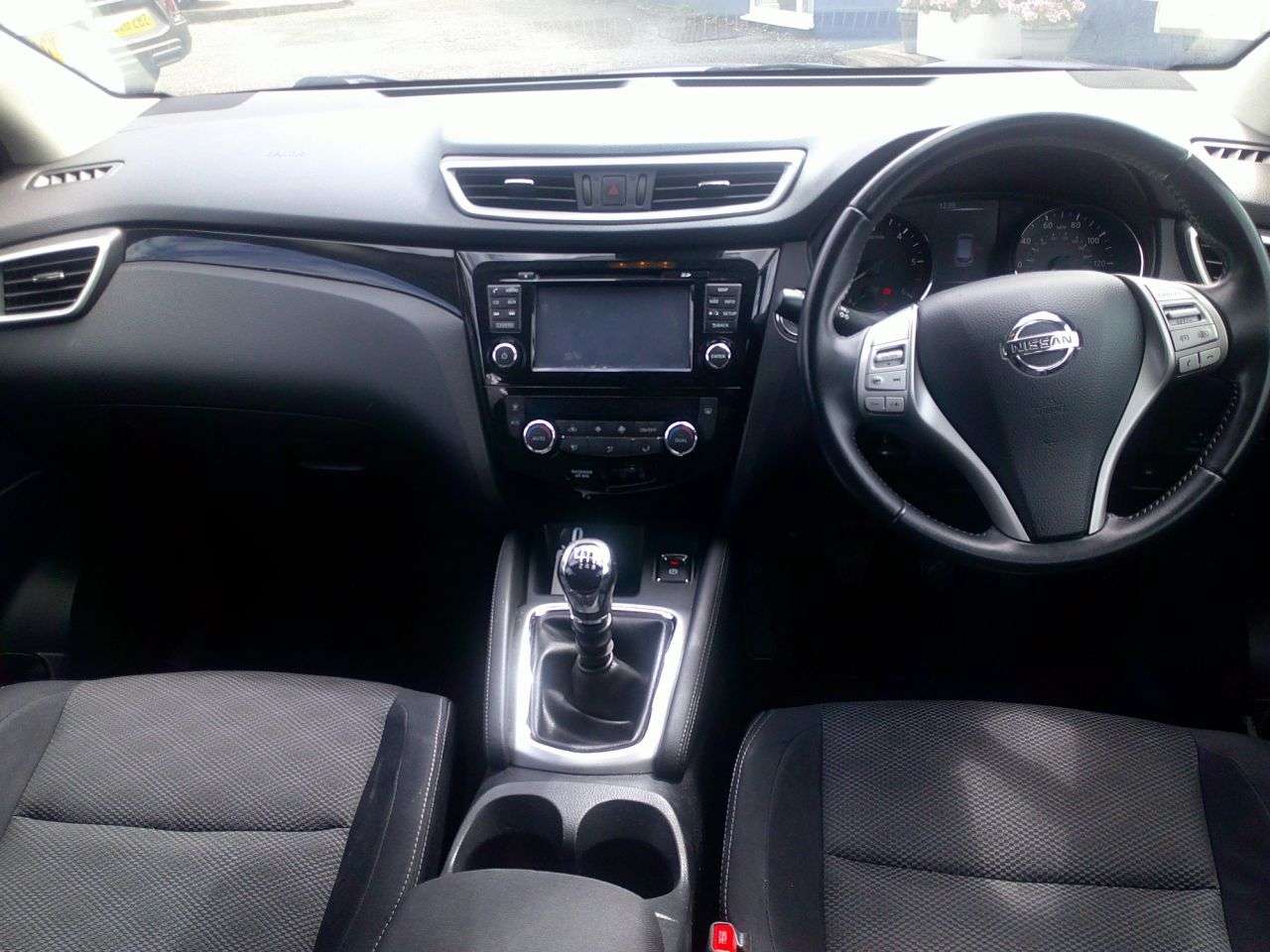 A 2014 NISSAN QASHQAI 1.5 dCi Acenta Premium SUV 5dr Diesel Manual 2WD Euro 5 (s/s) (110 ps) 2 KE A 2014 NISSAN QASHQAI 1.5 dCi Acenta Premium SUV 5dr Diesel Manual 2WD Euro 5 (s/s) (110 ps) 2 KE