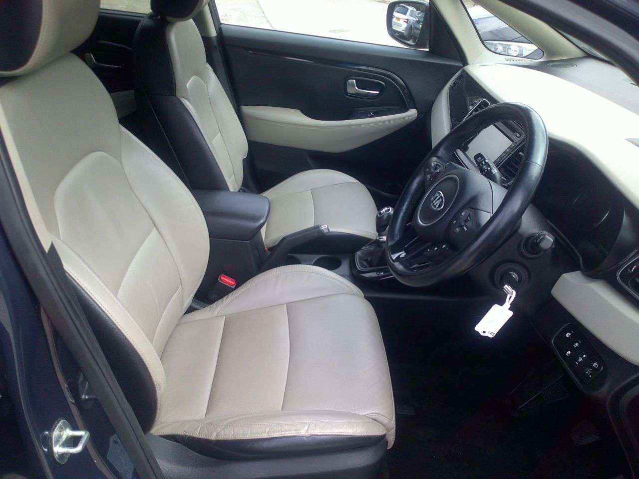 2016 KIA CARENS 2016 KIA CARENS