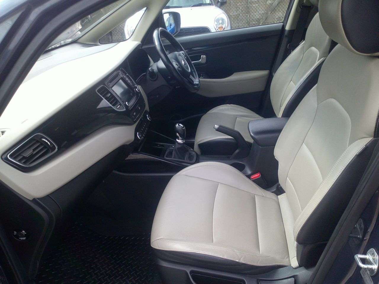 2016 KIA CARENS 2016 KIA CARENS