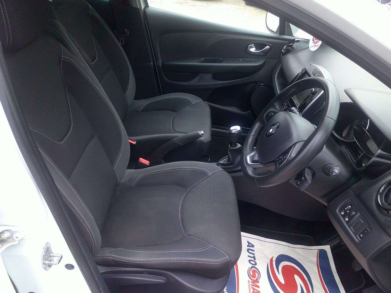 2019 RENAULT CLIO 2019 RENAULT CLIO