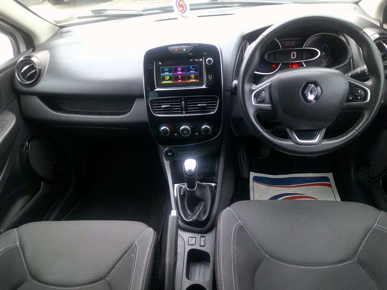 A 2019 RENAULT CLIO 0.9 TCe Iconic Hatchback 5dr Petrol Manual Euro 6 (s/s) (90 ps) GREAT SELEC A 2019 RENAULT CLIO 0.9 TCe Iconic Hatchback 5dr Petrol Manual Euro 6 (s/s) (90 ps) GREAT SELEC