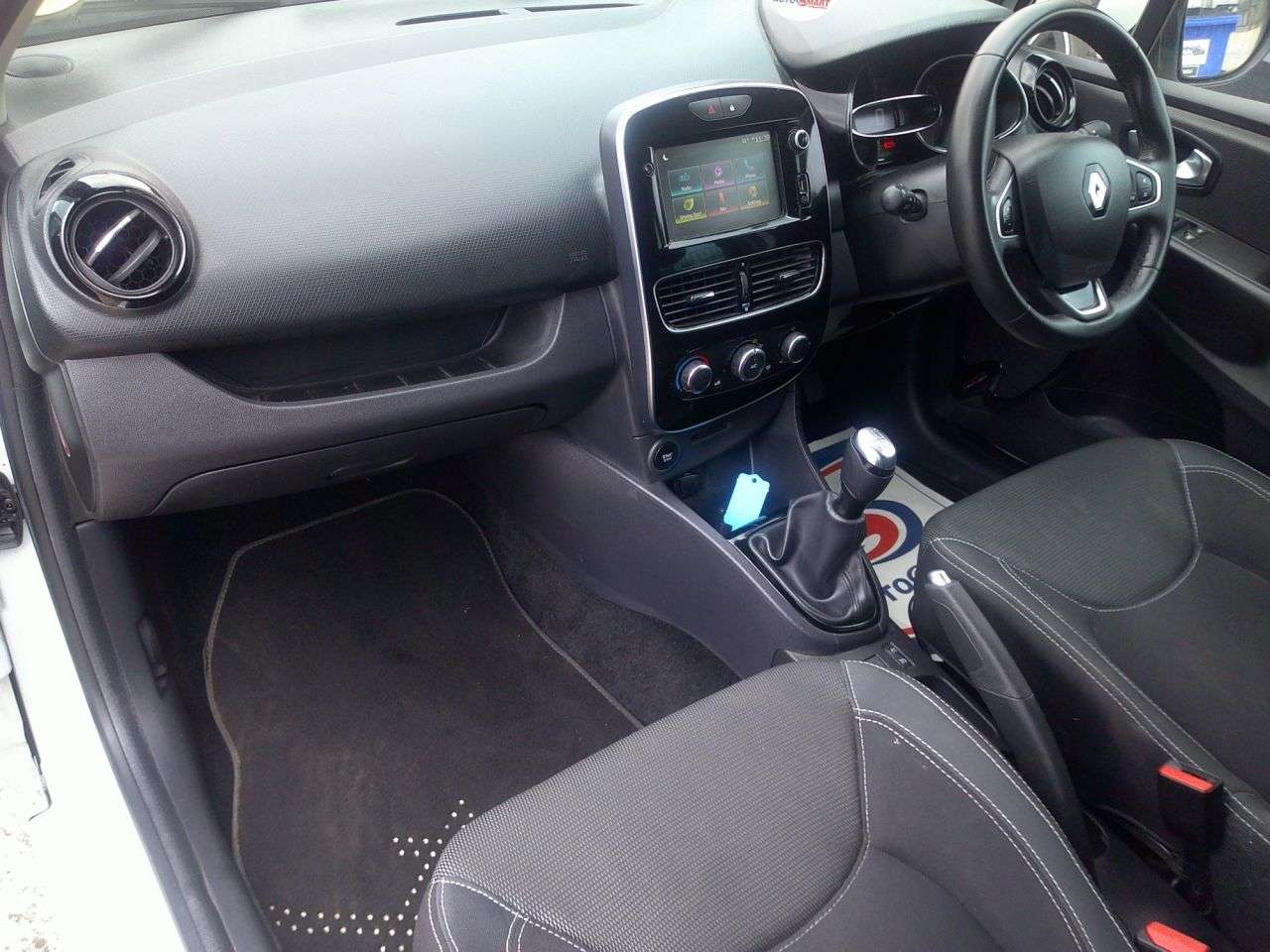 2019 RENAULT CLIO 2019 RENAULT CLIO