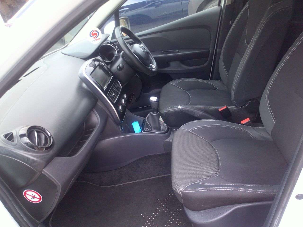 2019 RENAULT CLIO 2019 RENAULT CLIO